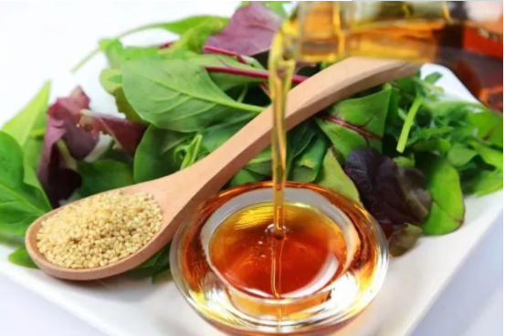 香油這些妙用你知道多少？別只拿來(lái)拌菜用！